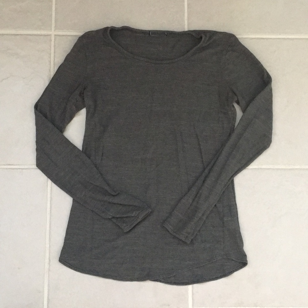 Gap long sleeve shirt - size small